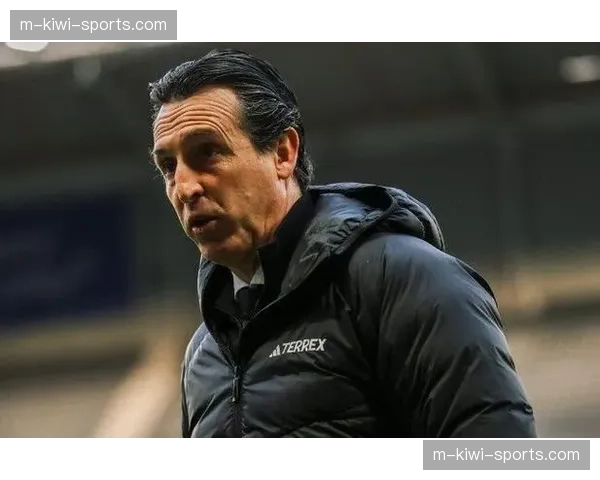 维拉联赛三连败状态下滑 埃梅里重心转向欧联杯争冠 维拉联赛三连败状态下滑 埃梅里重心转向欧联杯争冠